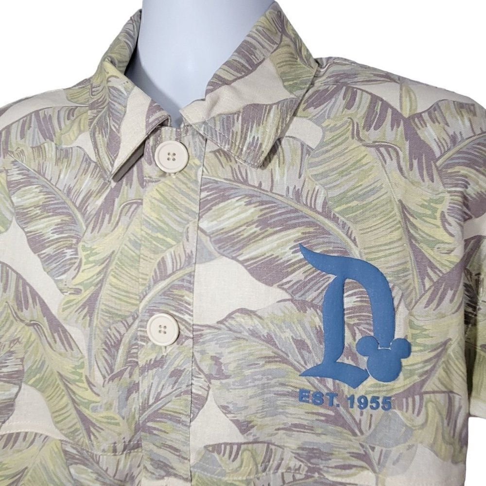 Disneyland Disney Spirit Jersey Men Small Floral Button Front Shirt SpellOut NEW - Picture 5 of 13